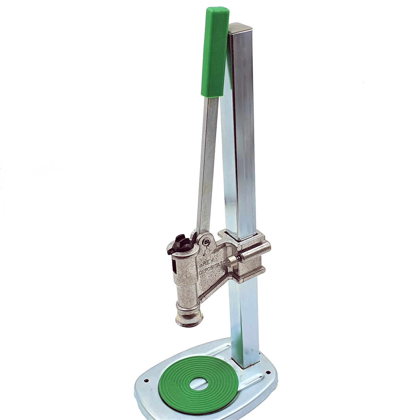 Manual capper used for use for bottling beer, passata, wine cider and sparkling wine
