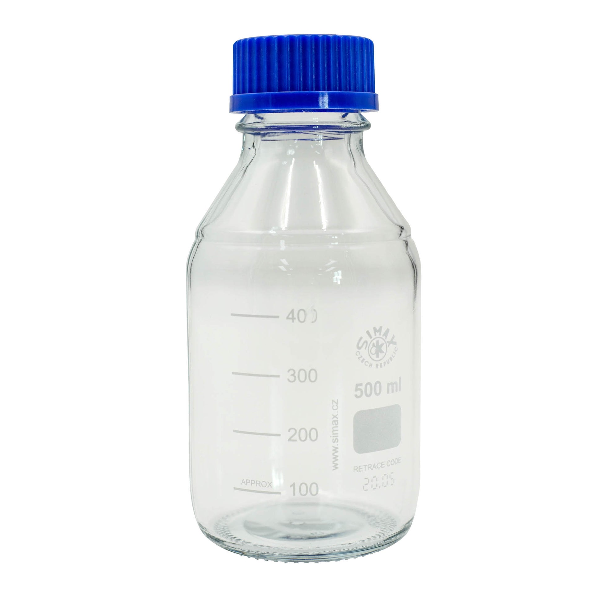 500ml borosilicate lab bottle with lid. Made with silica and boron trioxide making them more resistant to thermal shock than any other common glass.