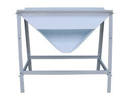 crusher and destemmer stand\